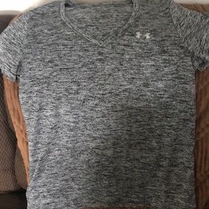 Under Armour short sleeve shirt
